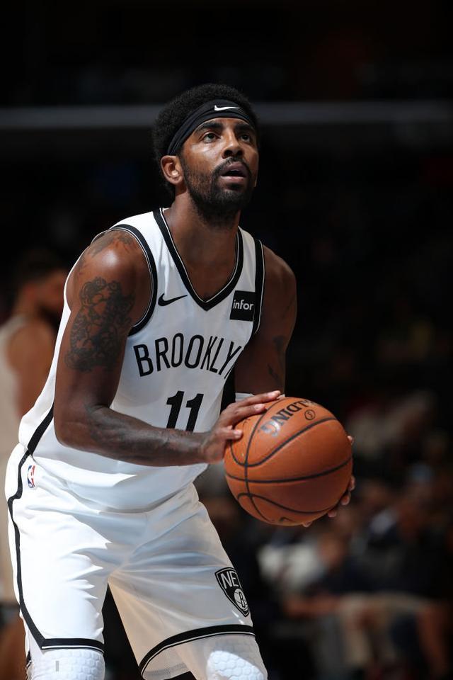 反手击球都 反手击球都