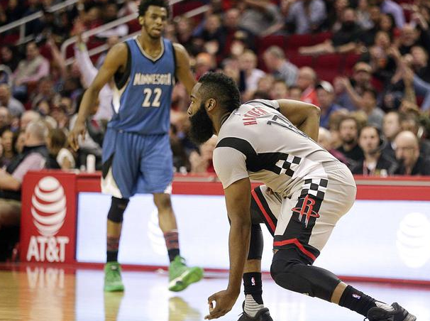 围绕这次动 围绕这次动